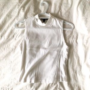 TOPSHOP CROPPED SLEEVELESS TURTLENECK